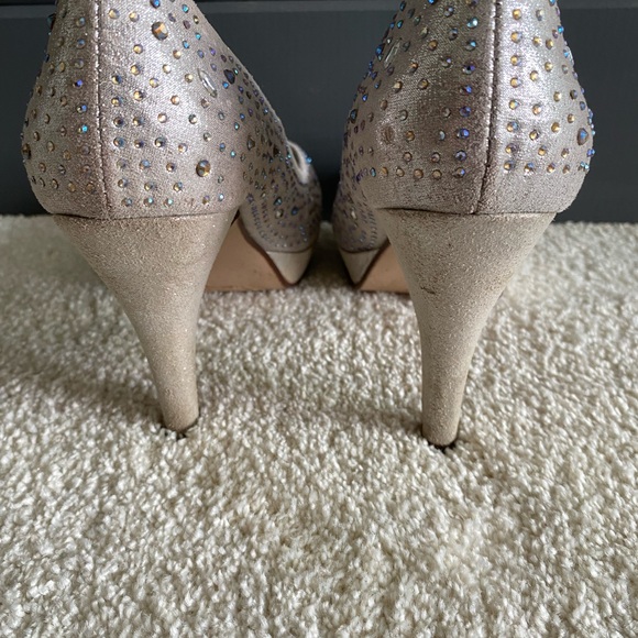 Formal dress heels - Picture 2 of 7